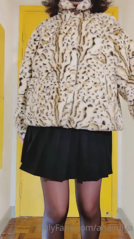 Masked leopard striptease to cat lingerie
